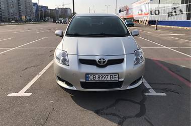 Хетчбек Toyota Auris 2007 в 