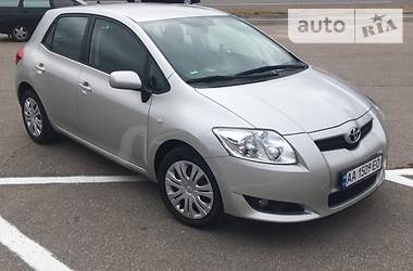 Хэтчбек Toyota Auris 2007 в Луцке