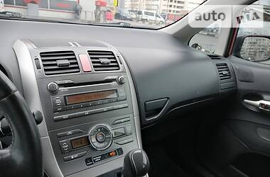 Хетчбек Toyota Auris 2007 в 