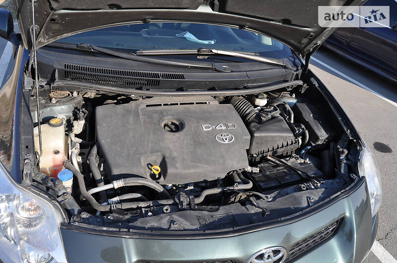 Хетчбек Toyota Auris 2008 в Рівному