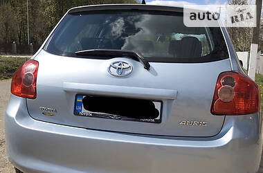 Хэтчбек Toyota Auris 2009 в Черновцах