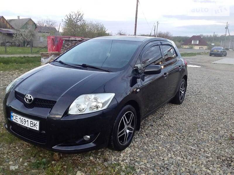 Хетчбек Toyota Auris 2007 в Сторожинці