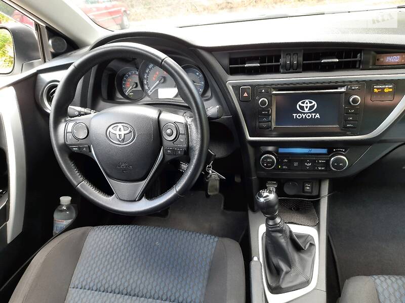 Хетчбек Toyota Auris 2013 в Києві фото 2 Хетчбек Toyota Auris 2013 в Києві