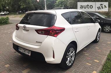 Хэтчбек Toyota Auris 2013 в Одессе