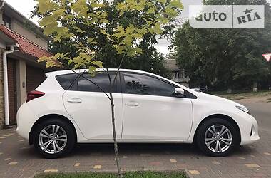 Хэтчбек Toyota Auris 2013 в Одессе