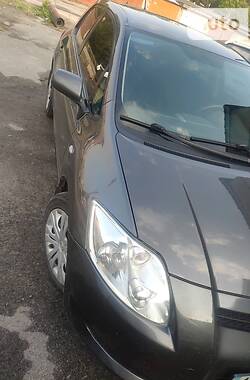 Хэтчбек Toyota Auris 2008 в Харькове