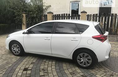 Хэтчбек Toyota Auris 2013 в Харькове