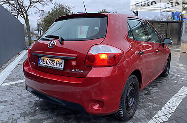 Хэтчбек Toyota Auris 2011 в Днепре