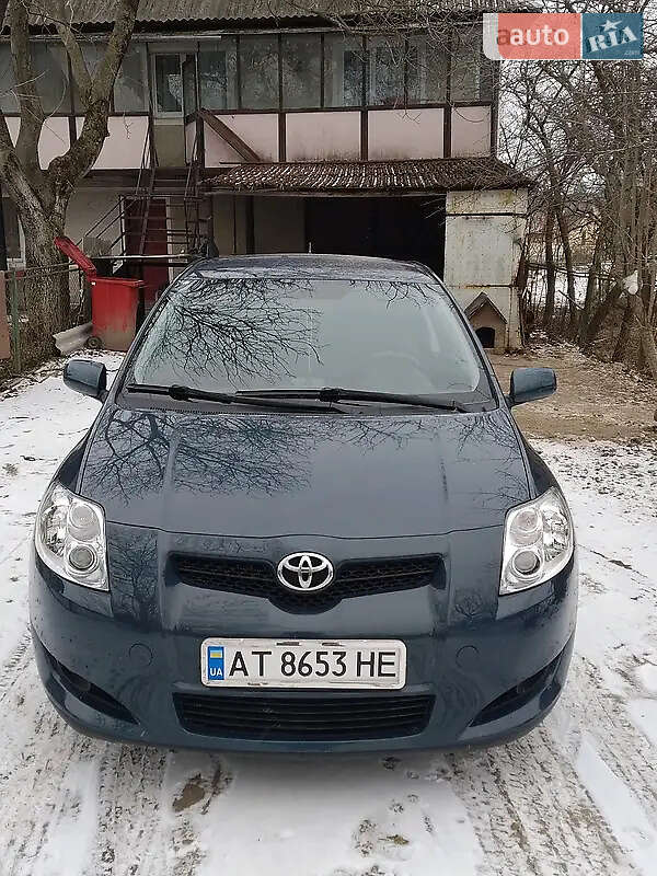 Хэтчбек Toyota Auris 2007 в Ивано-Франковске