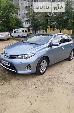 Toyota Auris 2013