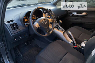 Хэтчбек Toyota Auris 2008 в Киеве