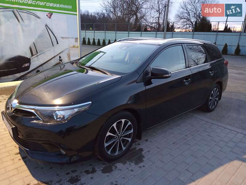 Універсал Toyota Auris 2016 в Томашполі