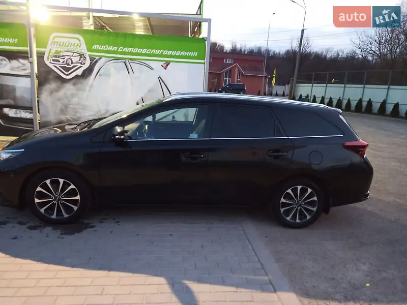 Toyota Auris 2016 VIN SB1ZB3JE50E013010 фото оголошення 4 з 54