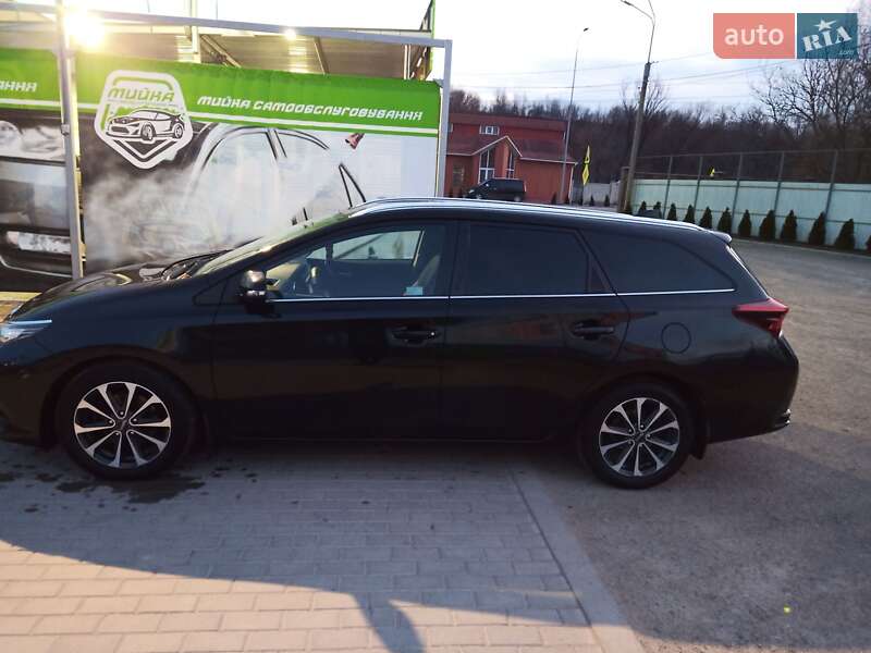 Універсал Toyota Auris 2016 в Томашполі