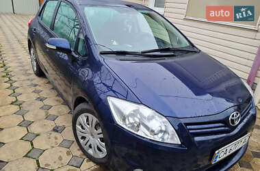 Toyota Auris 2011