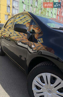 Хэтчбек Toyota Auris 2007 в 