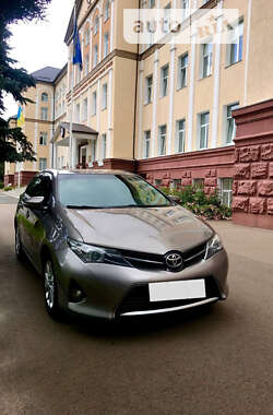 Хетчбек Toyota Auris 2013 в Києві