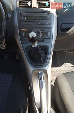 Хэтчбек Toyota Auris 2008 в Запорожье