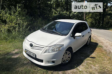 Toyota Auris 2010