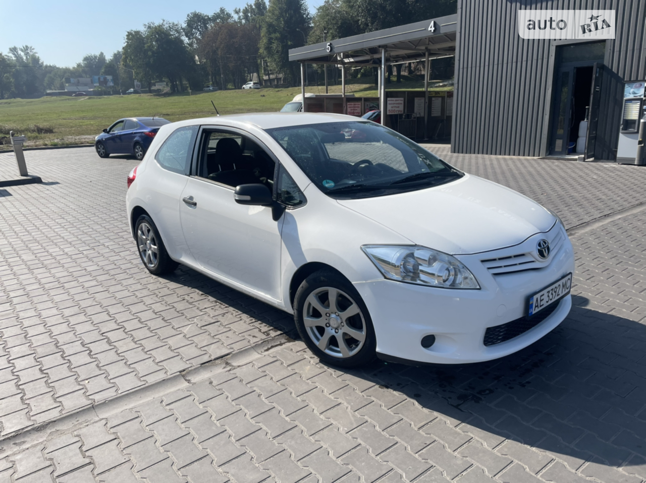 2010 Toyota Auris - мініатюра 18