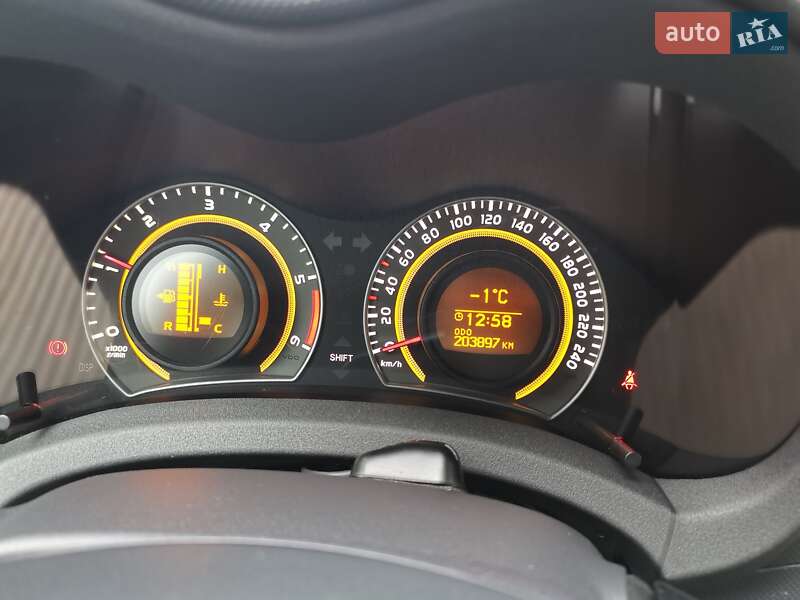 Хетчбек Toyota Auris 2011 в Сумах