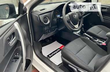 Хетчбек Toyota Auris 2013 в Запоріжжі