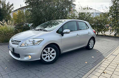 Toyota Auris 2012