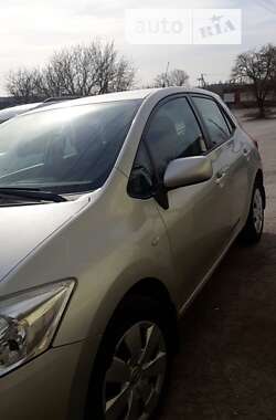 Хэтчбек Toyota Auris 2007 в Каменец-Подольском