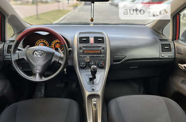 Хэтчбек Toyota Auris 2007 в Киеве