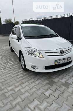 Toyota Auris 2011