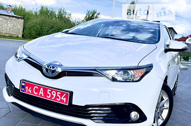 Хэтчбек Toyota Auris 2017 в Трускавце