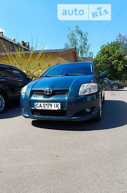 Хэтчбек Toyota Auris 2008 в Киеве