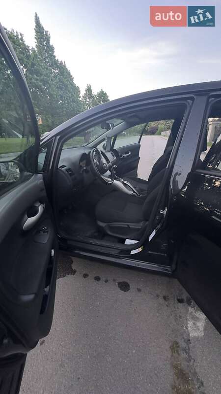 Хетчбек Toyota Auris 2009 в Умані