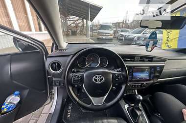 Универсал Toyota Auris 2014 в Николаеве