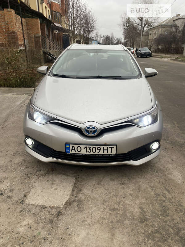 Универсал Toyota Auris 2016 в Харькове