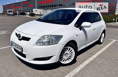 Хетчбек Toyota Auris 2008 в Києві