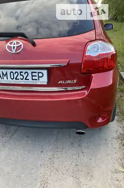 Toyota Auris 2010
