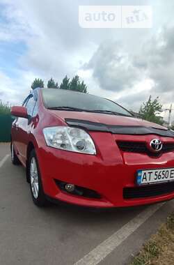 Хэтчбек Toyota Auris 2007 в Ивано-Франковске