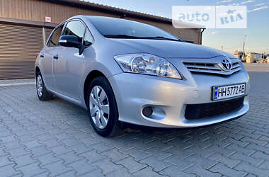 Хетчбек Toyota Auris 2011 в Одесі