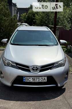 Toyota Auris 2013