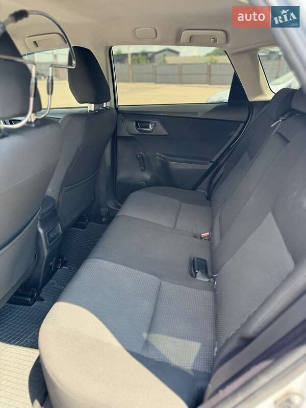 Універсал Toyota Auris 2013 в Львові