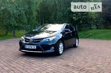 Хетчбек Toyota Auris 2014 в Харкові