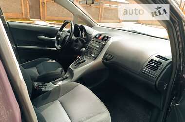 Хэтчбек Toyota Auris 2010 в Чернигове