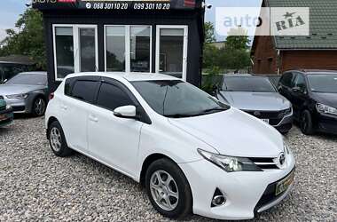 Хэтчбек Toyota Auris 2013 в Коломые