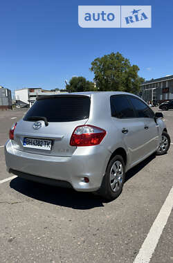 Хэтчбек Toyota Auris 2012 в Одессе