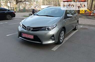 Універсал Toyota Auris 2014 в Києві