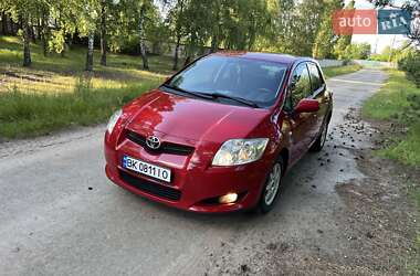 Хетчбек Toyota Auris 2007 в Вараші