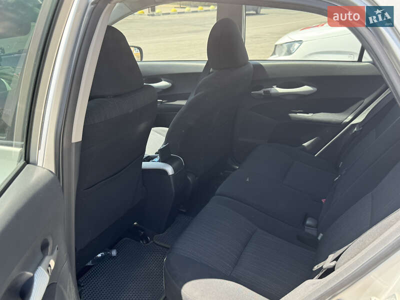 Хэтчбек Toyota Auris 2007 в Тростянце