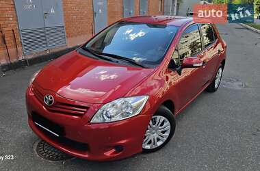 Toyota Auris 2010