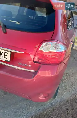 Toyota Auris 2012